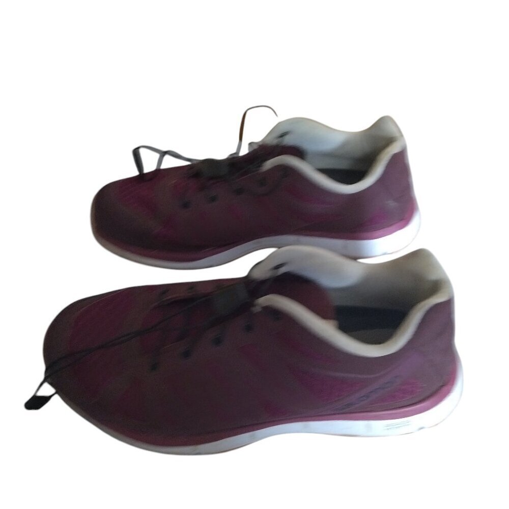 SALOMON WOMEN'S SIZE 7 PURPLE DYNAMIC TRACTION TECHNOLOGY SHOES SNEAKERS